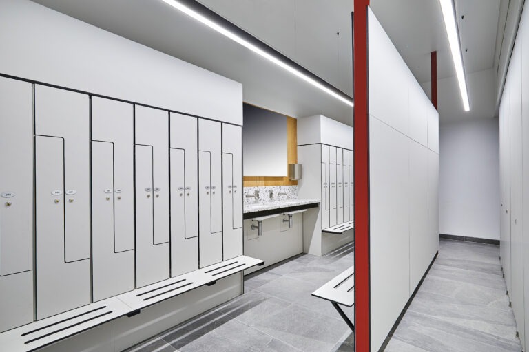 Image of Z shaped lockers in changing room