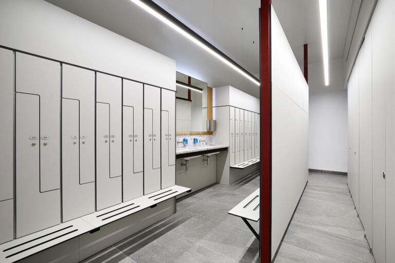 Image of Z shaped lockers in changing room